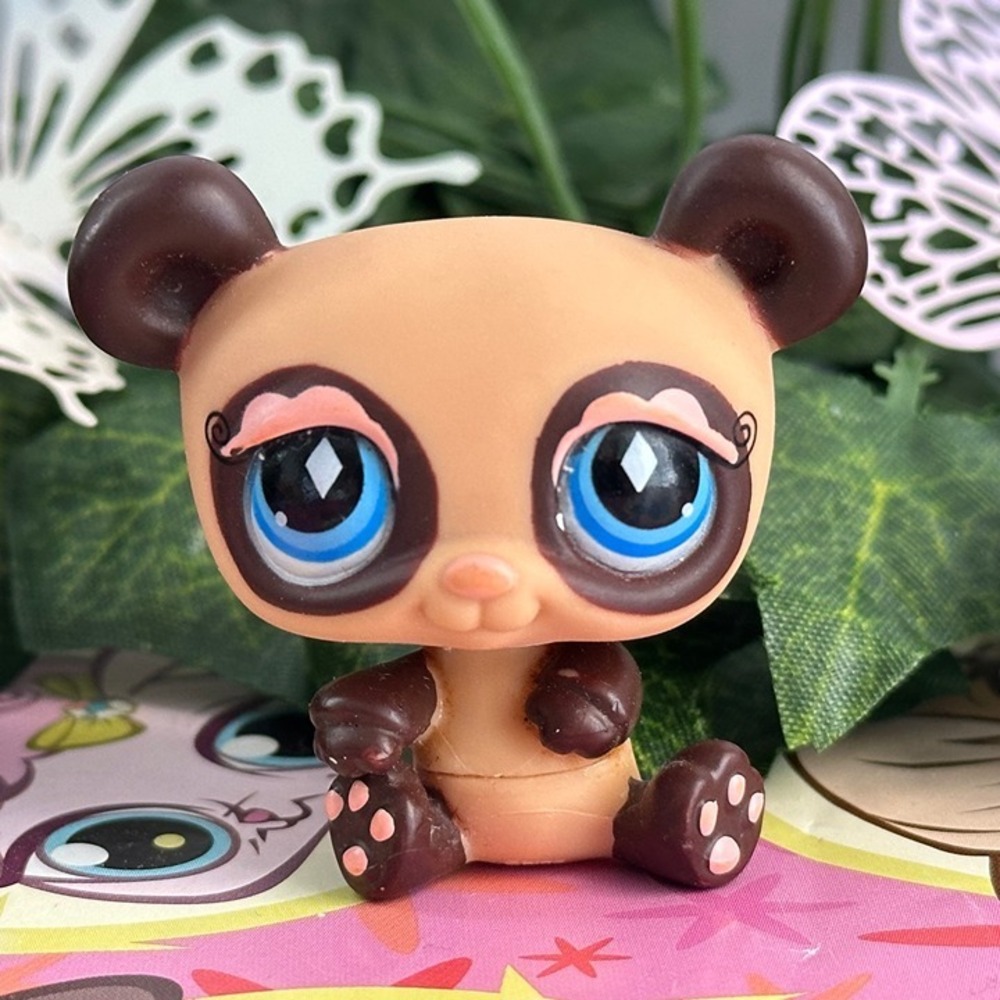 Littlest Pet Shop LPS 877 Brown Pink Panda Bear Blue Diamond